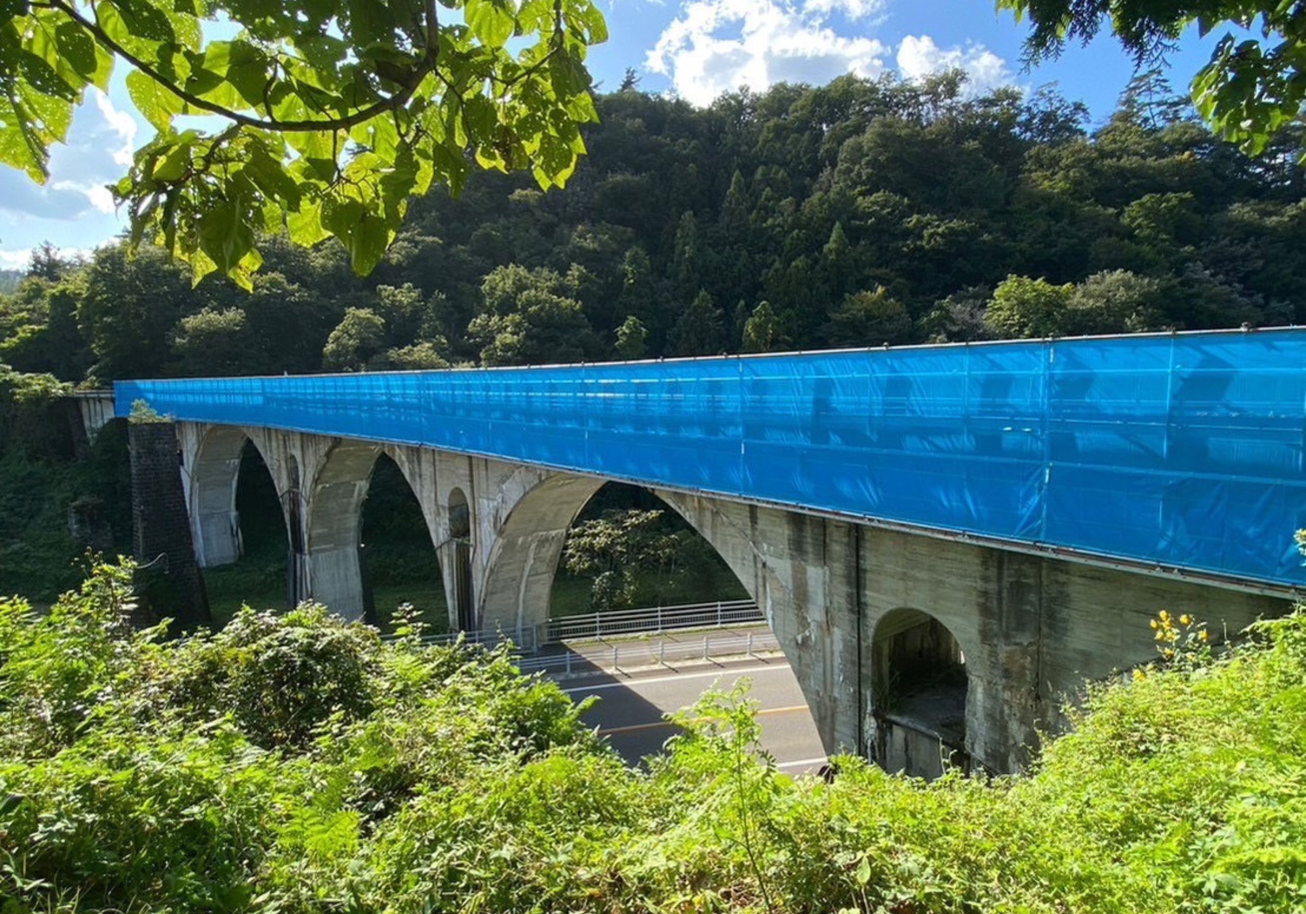 岩手県 釜石市 足場工事 法面足場 吊足場 プラント足場 鳶工事 土木工事 各種リース vmax 土木工事 リフォーム工事 システム吊り足場