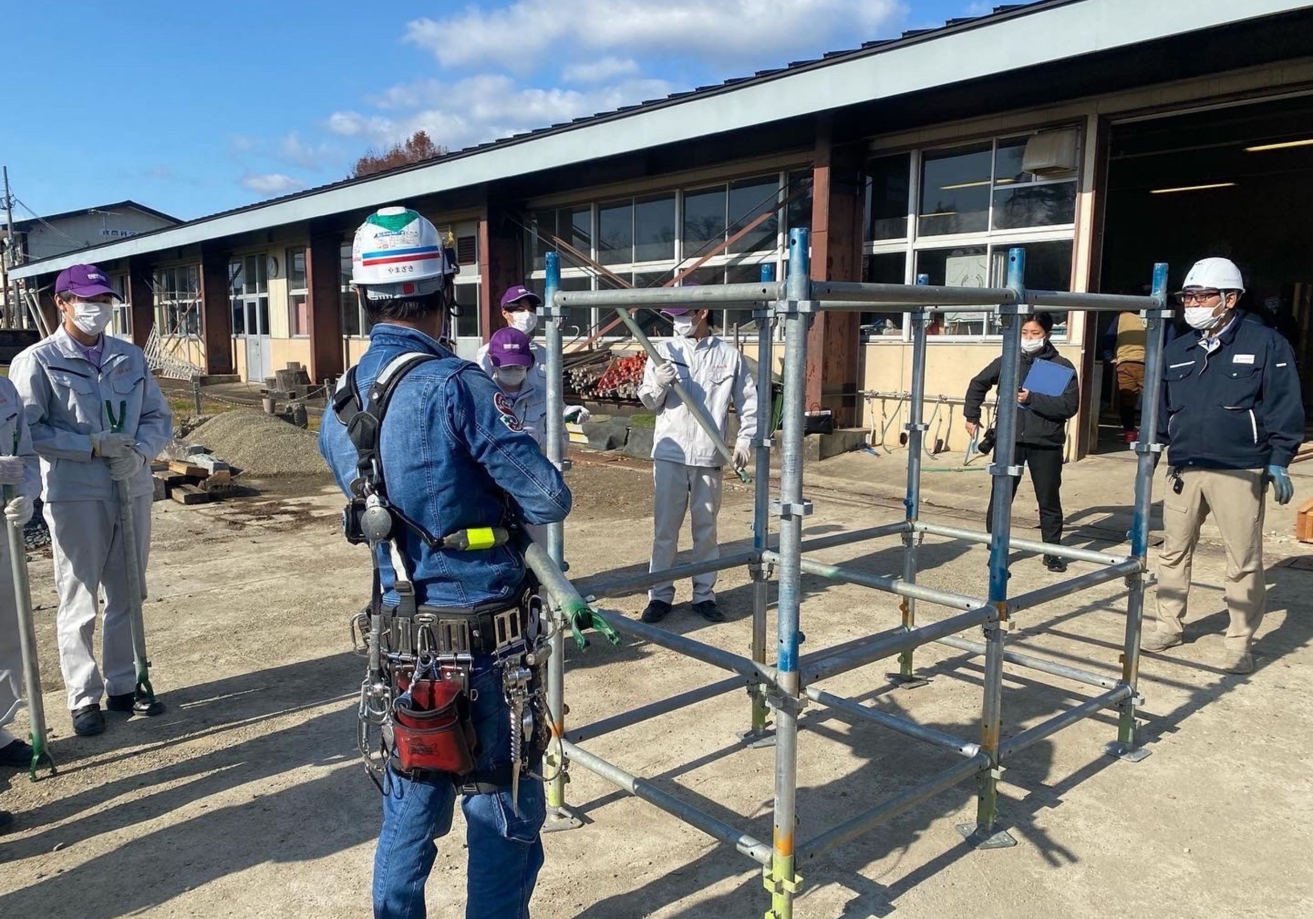 岩手県 釜石市 足場工事 法面足場 吊足場 プラント足場 鳶工事 土木工事 各種リース vmax 土木工事 リフォーム工事 システム吊り足場